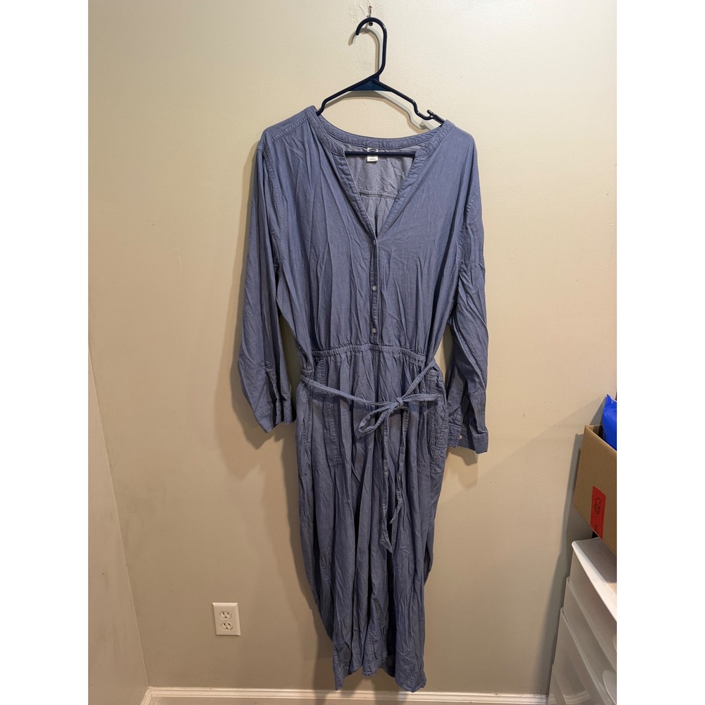 Old Navy Chambray Jumpsuit XXL Blue Long Sleeve V-Neck Belted Utility Pocket‎